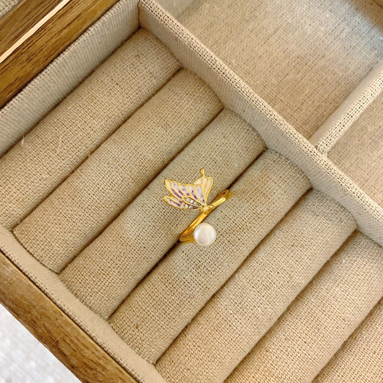 Natural Baroque Pearl Ring