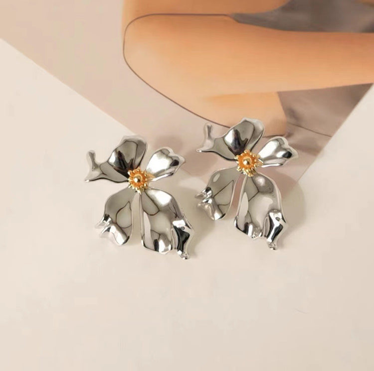 Metal Petal Irregular Earrings