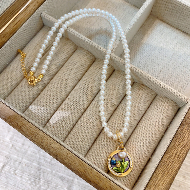 Jardin Monet Pearl Pendant Necklace